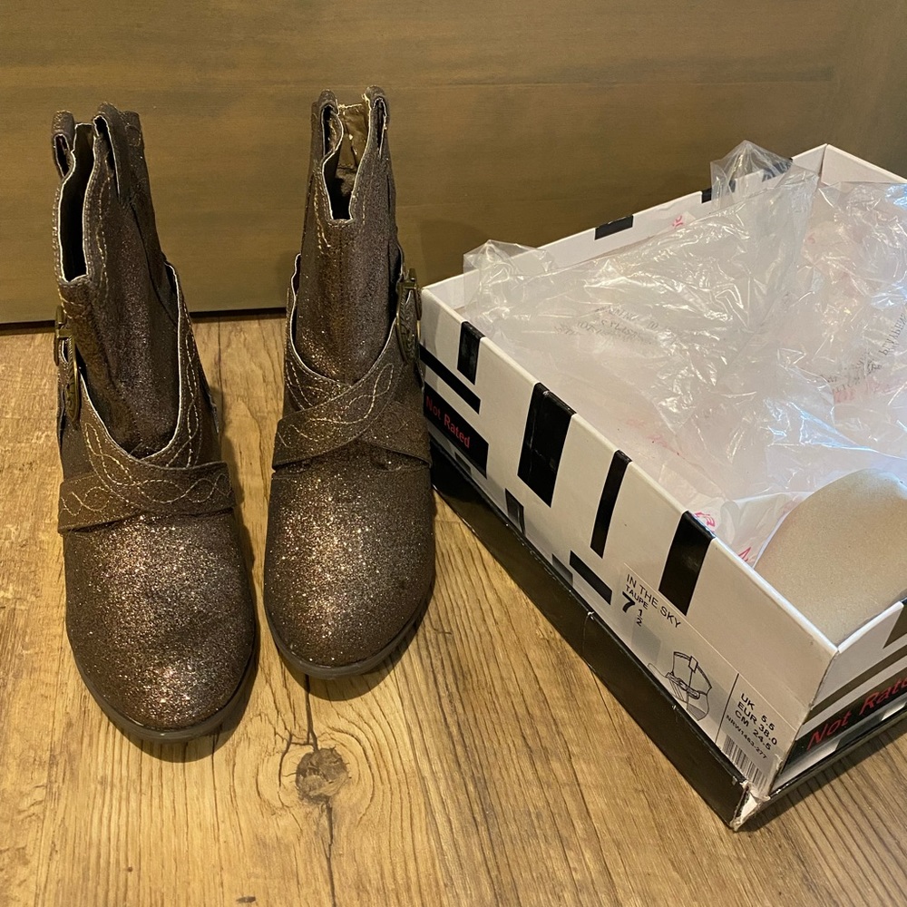 Sparkly Booties!!!